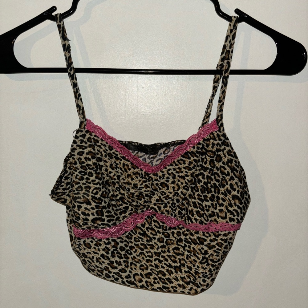 SHEIN Leopard Print Laced Crop Top